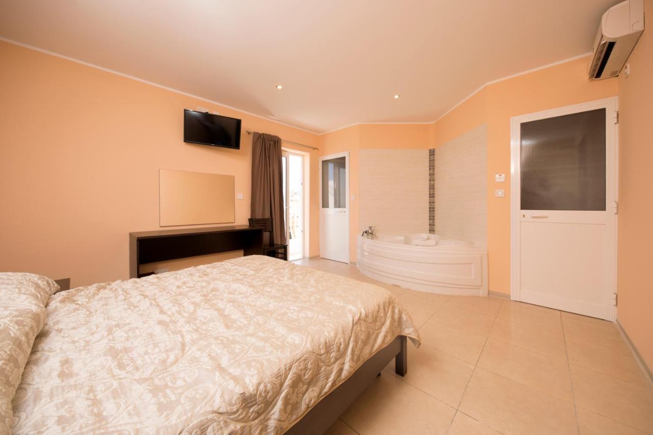 Sogdiana Guest House St. Julian's Zewnętrze zdjęcie