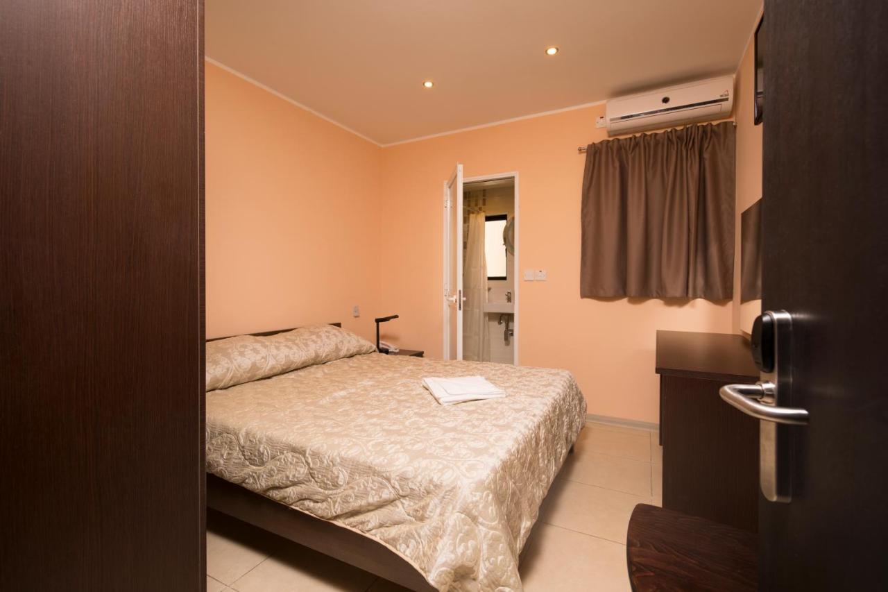 Sogdiana Guest House St. Julian's Zewnętrze zdjęcie