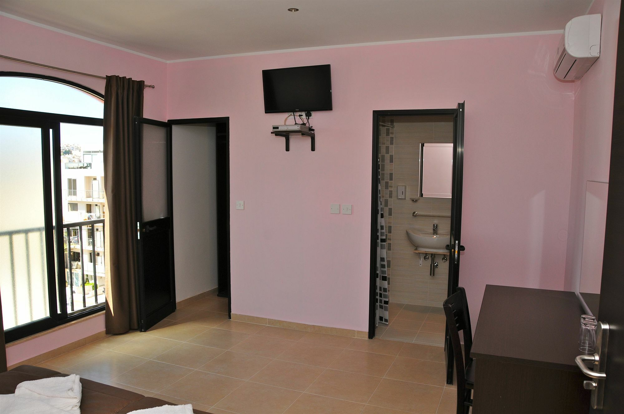 Sogdiana Guest House St. Julian's Zewnętrze zdjęcie